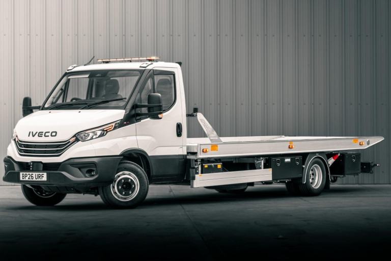 2026 IVECO DAILY 7.2T TILT AND SLIDE RECOVERY TRUCK CAR TRANSPORTER 180BHP