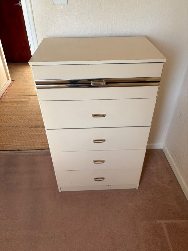 Chest of draws