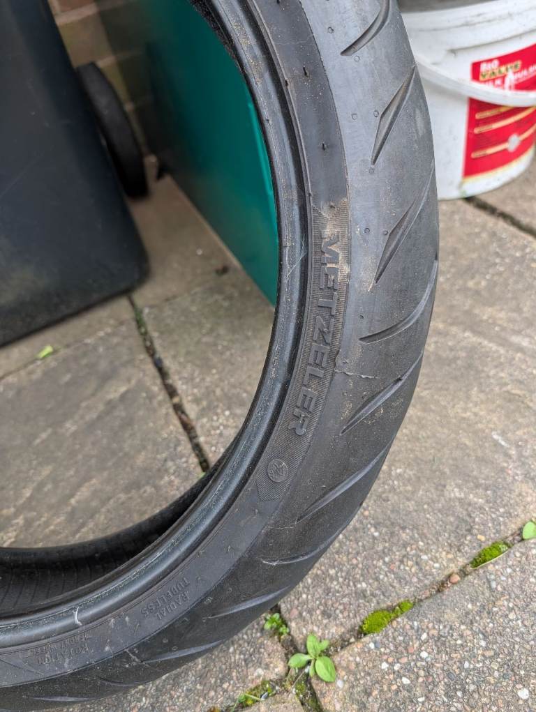 Metzler front tyre 