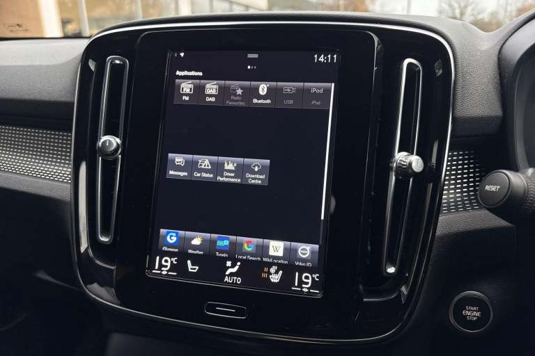 2020 Volvo XC40 1.5 T3 [163] R DESIGN 5dr ESTATE PETROL Manual