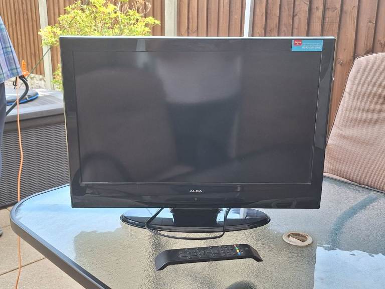Alba Flat Screen TV with Remote – Fair Condition