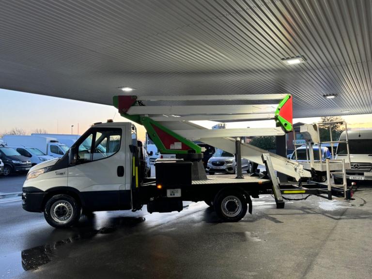 2018 Iveco Daily CHERRY PICKER 2.335S12 3500KG NO VAT! CHASSIS CAB Diesel Manual