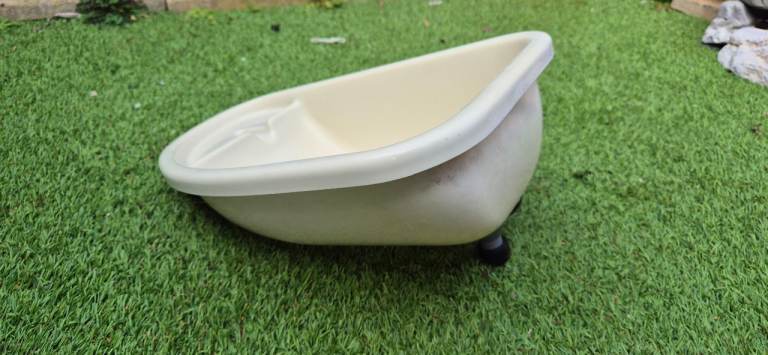 Bathroom sink with mixer tap or without.