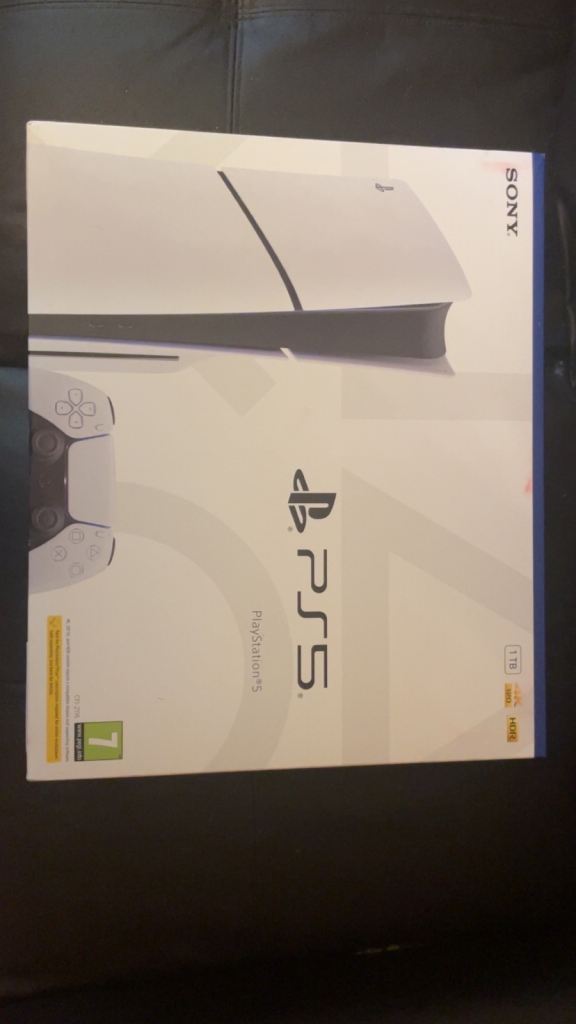 unopened PS5 slim 1TB