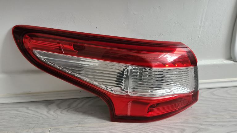 Nissan Qashqai MK2 J11 2014-2016 Left N/S Outer Rear Tail Light Brake Lamp