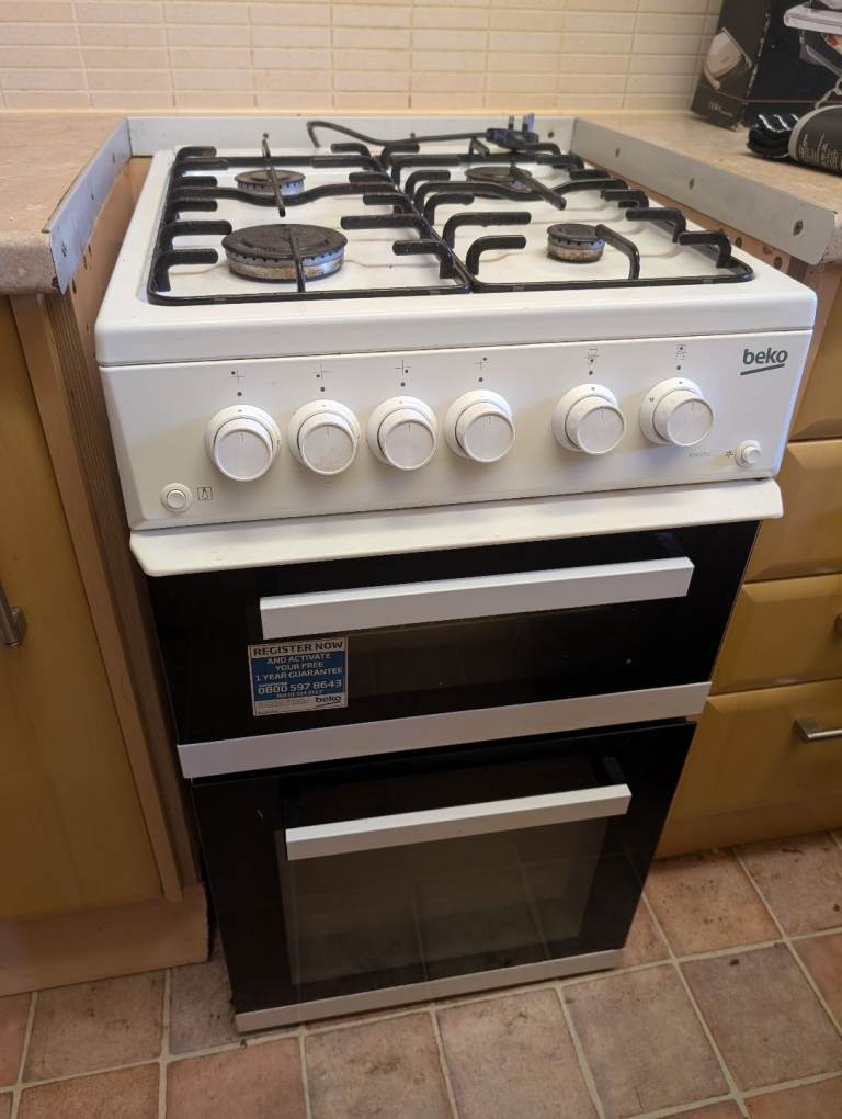 Gas cooker double oven