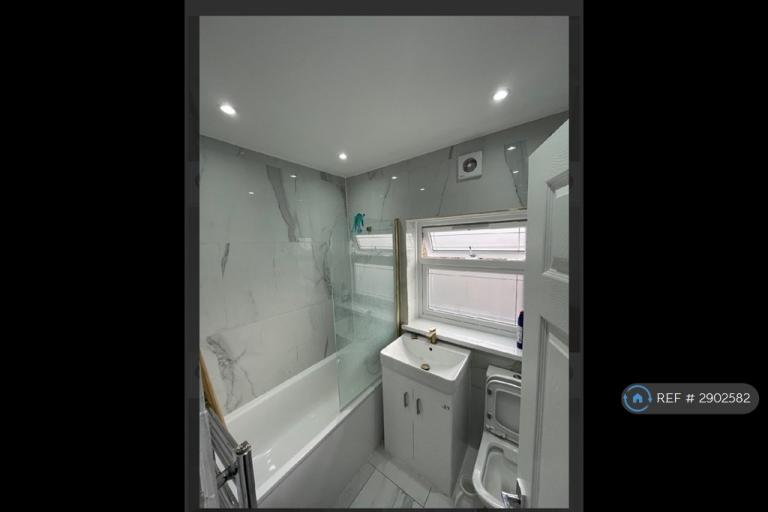 1 bedroom in Westbury Terrace, London, E7 (#2902582)
