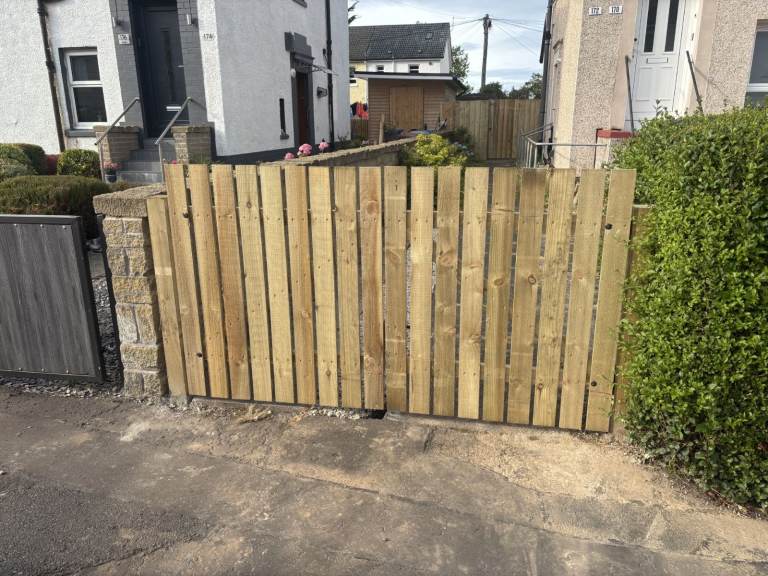 FenceMaster Fencing and Decking Solutions