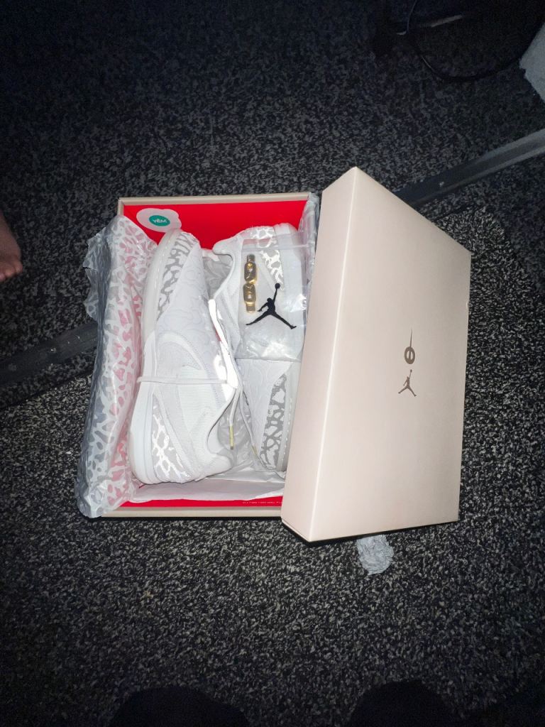 Nike Jordan Tempo SE Streetgato – White – Excellent Condition