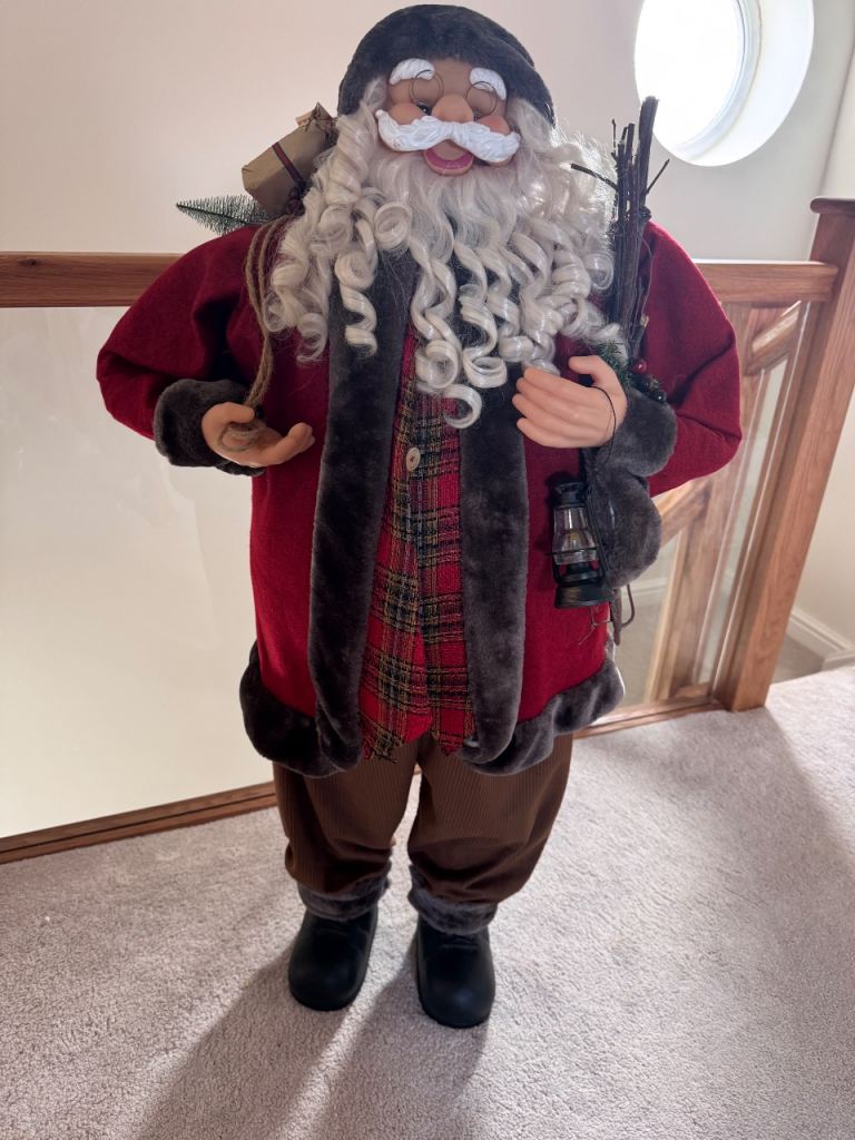 Large Standing Santa Christmas Decoration – Good Condition