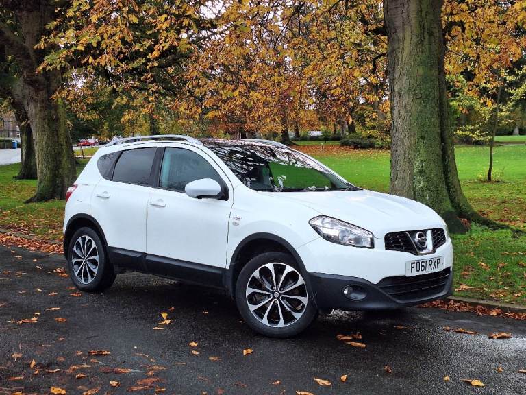 Nissan, QASHQAI, Hatchback, 2012, Manual, 1461 (cc), 5 doors great car 