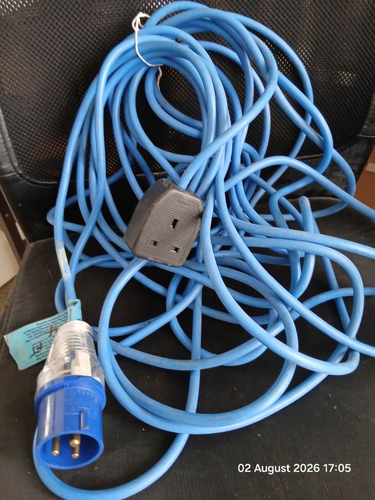 Caravan mains cable 