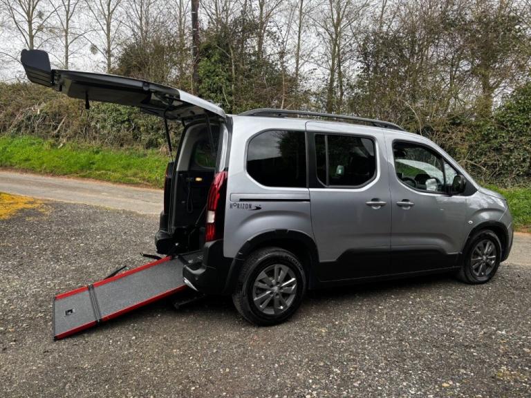 Peugeot Rifter 1.5 BlueHDi 100 Allure 5dr 3 SEAT WHEELCHAIR ACCESSIBLE VEHICLE