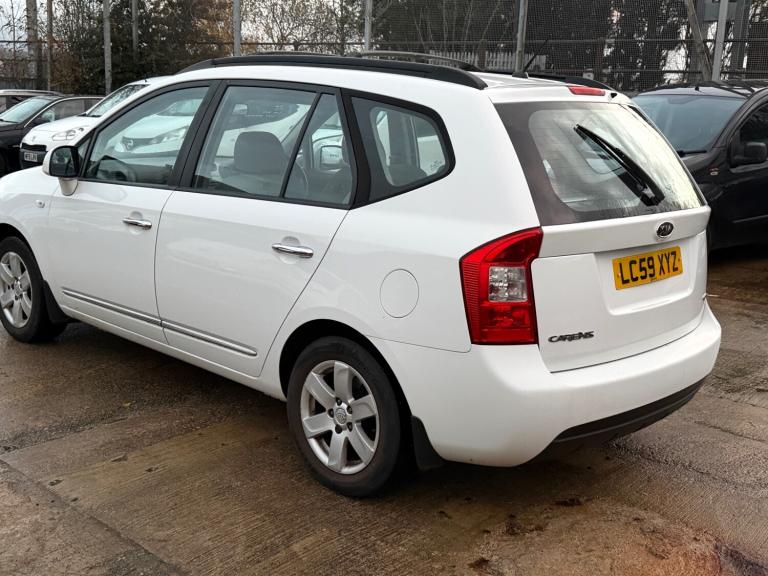 2009 Kia Carens 2.0 GS 5dr MPV Petrol Manual