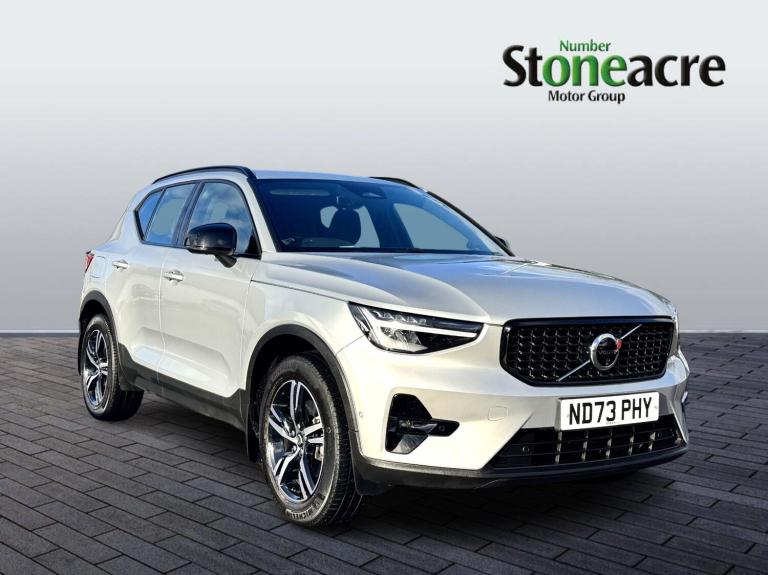 2023 Volvo XC40 Plus Dark B3 (163 hp) ESTATE Petrol/Electric Hybrid Automatic