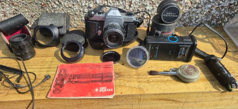 Camera Asahi Pentax Sportmatic F. With Case and Accessories. very rare find, Be Quick