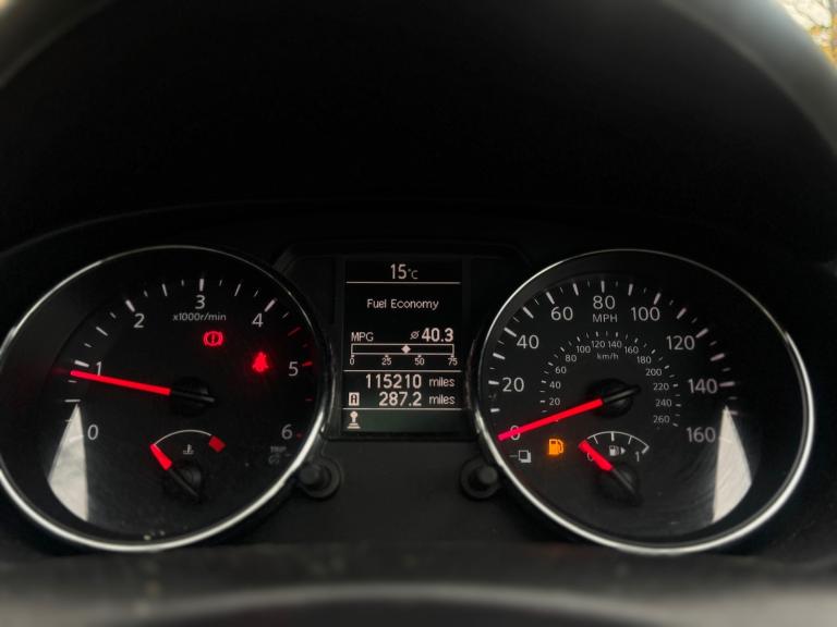 2013 Nissan Qashqai 1.6 dCi 360 5dr [Start Stop] HATCHBACK Diesel Manual