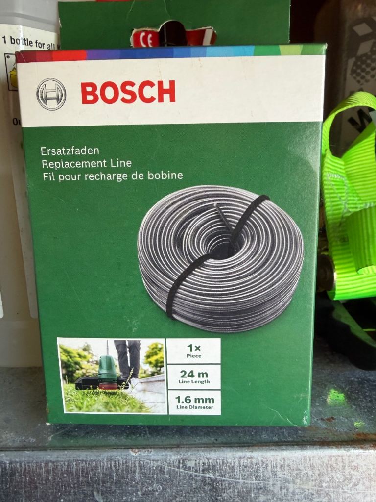 Bosch ART 30 garden strimmer