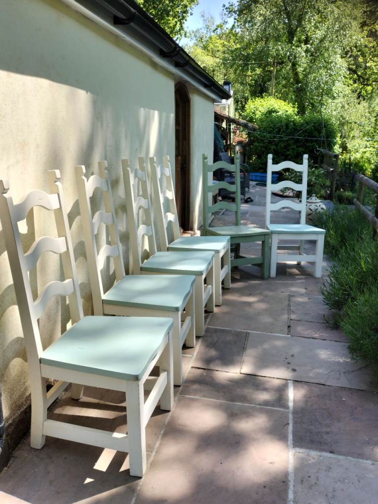 6 wooden painted chairs