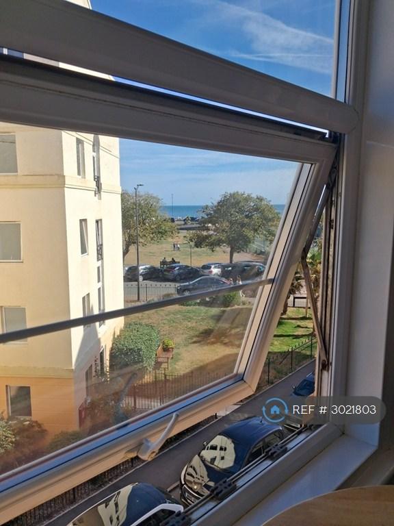 1 bedroom flat in Brunswick St, Teignmouth, TQ14 (1 bed) (#3021803)