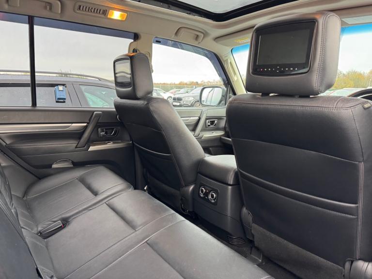 2015 Mitsubishi Shogun 3.2 DI-DC [187] SG4 5dr Auto ESTATE Diesel Automatic