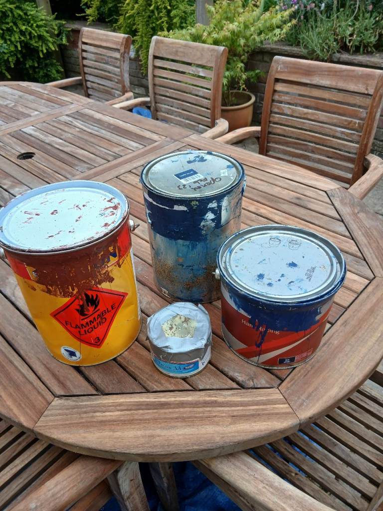 Assorted tins of surplus yacht antifoul