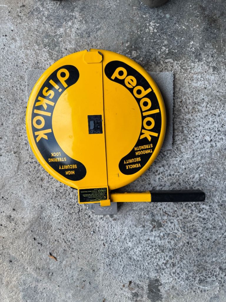 Car steering wheel lock