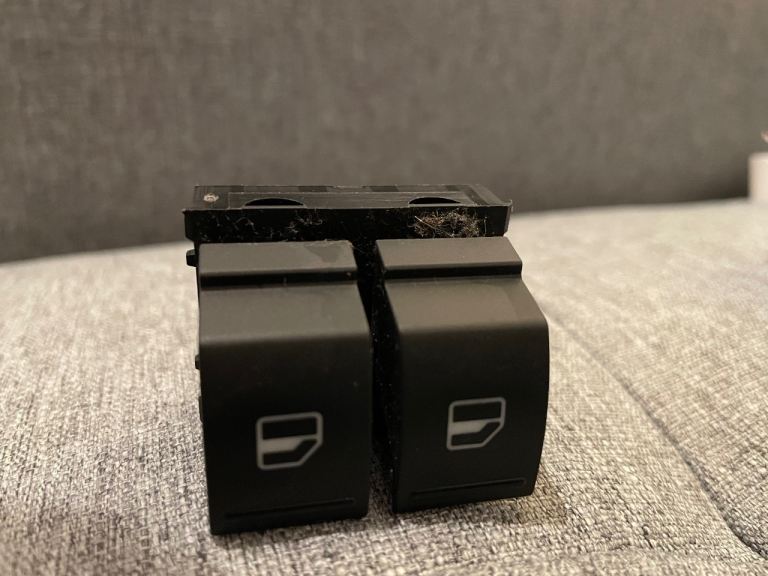 Volkswagen VW Golf Front Driver Double Window Switch 2011 For Parts/Not Working