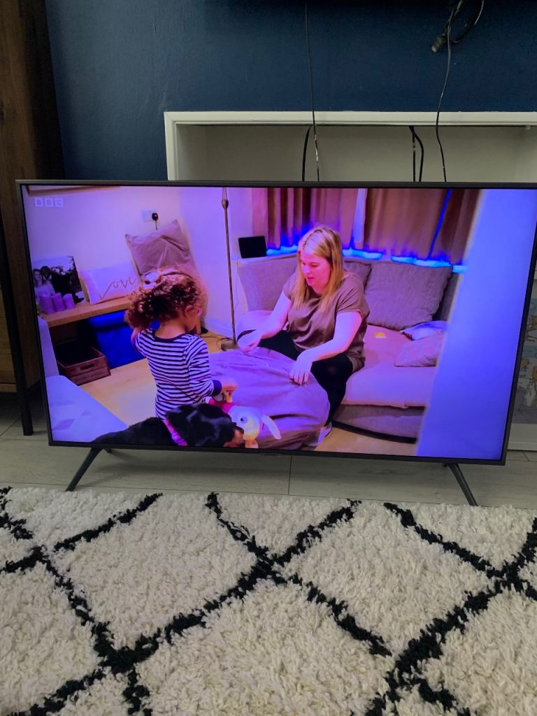 43” inch Samsung UHD smart TV 