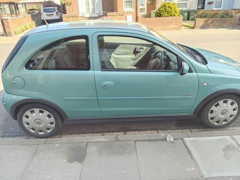 Vauxhall corsa design. 1.2 3 door.