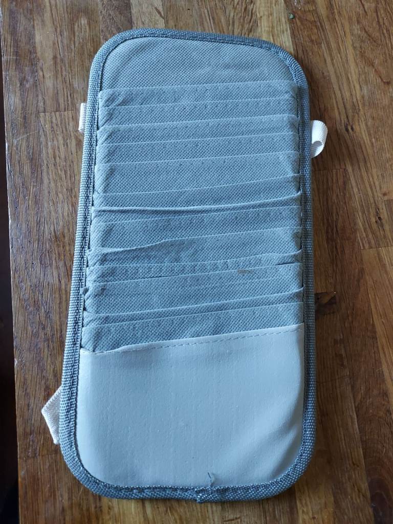 Car sun visor organiser cd 