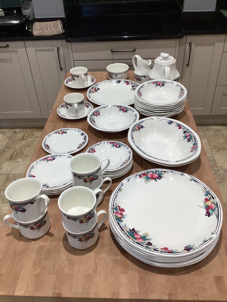 Royal dalton autumns glory dinner and tea set