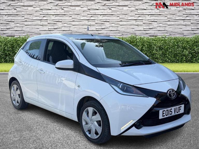 TOYOTA AYGO 1.0 VVT-i x-play Euro 5 5dr Euro 5 2015