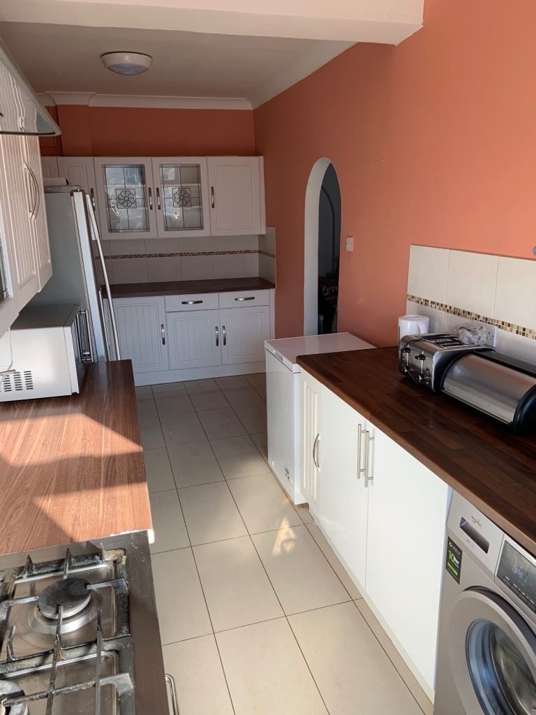 Large Room to Rent Barking/Upney Area