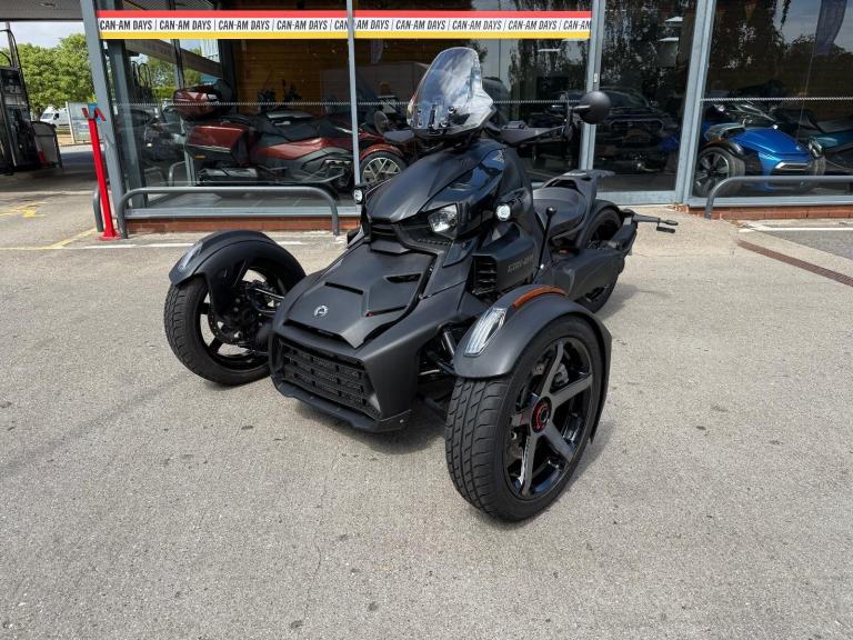 73 Plate CAN-AM RYKER 900 ACE SPORT fully automatic trike in black