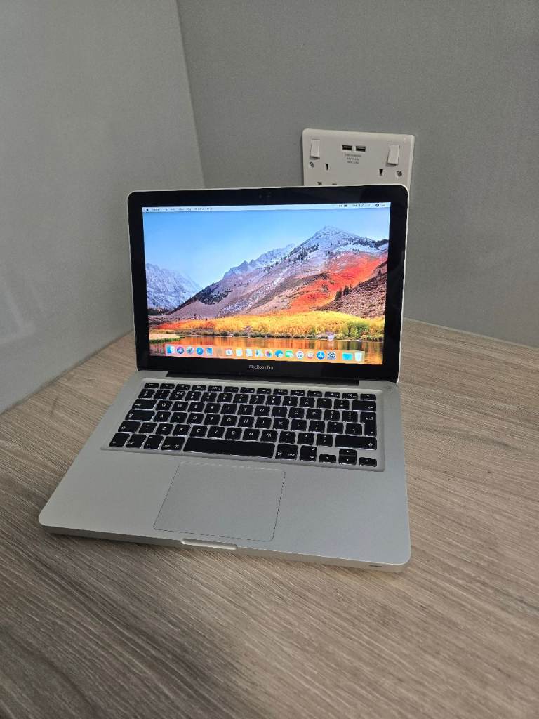 Apple macbook pro laptop i7 8gb ram 1tb hdd 