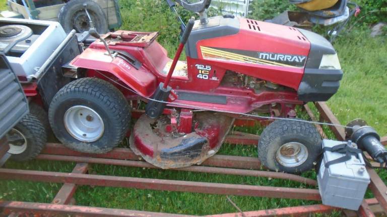 Ride on mower Murray  40  spares or repair 