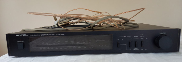 Rotel RT-830AL Tuner
