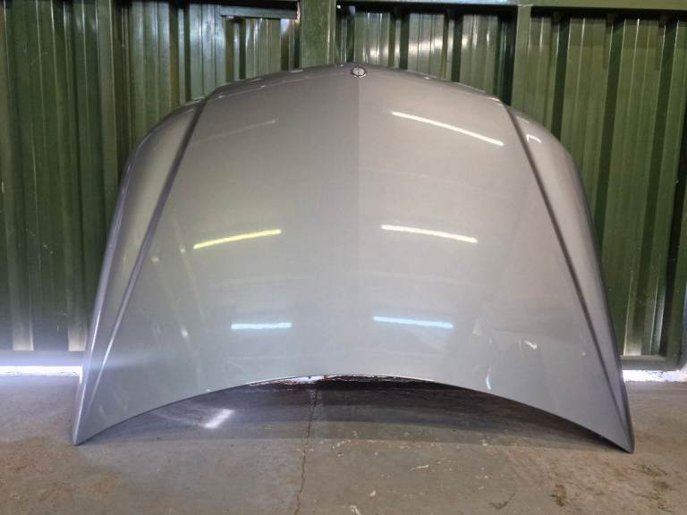 Mercedes C class W204 10-2014 Hood bonnet paint code 792