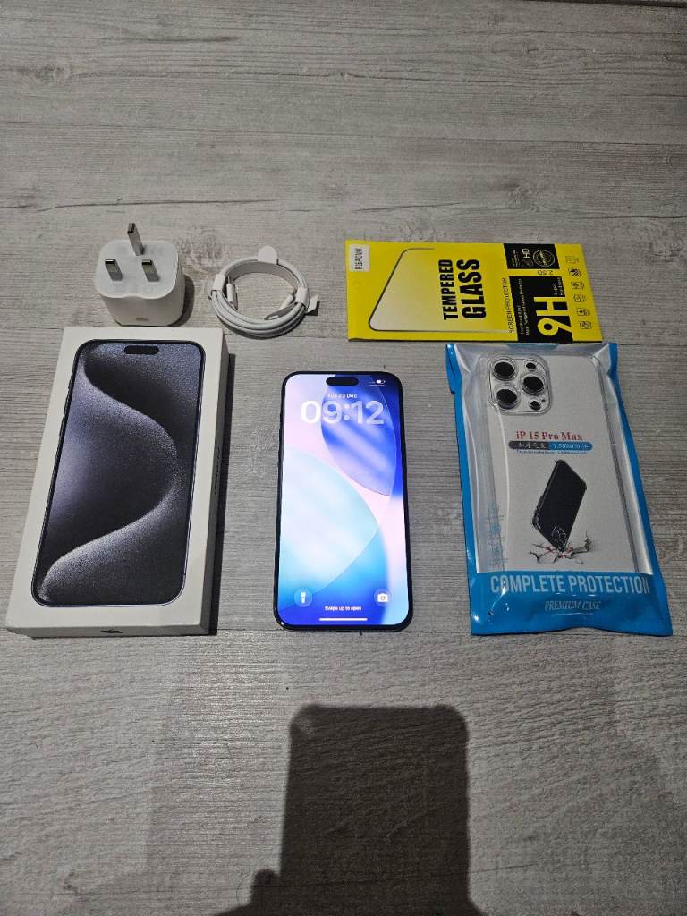 Iphone 15 Pro Max 5G Bundle 256GB Unlocked Blue Warranty 86% Batt