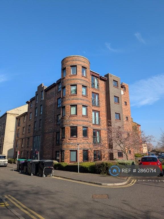3 bedroom flat in Hermand Crescent, Edinburgh, EH11 (3 bed) (#2860714)