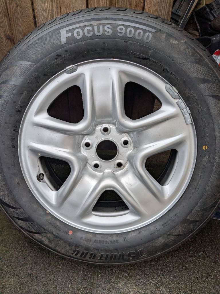 Toyota Rav 4 wheel & tyre
