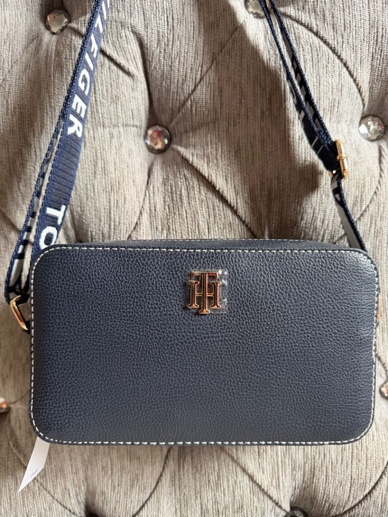 Genuine Tommy Hilfiger crossbody bag