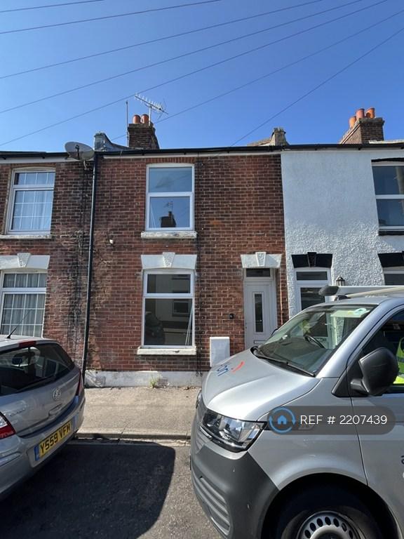 2 bedroom house in Cobden Street, Gosport, PO12 (2 bed) (#2207439)