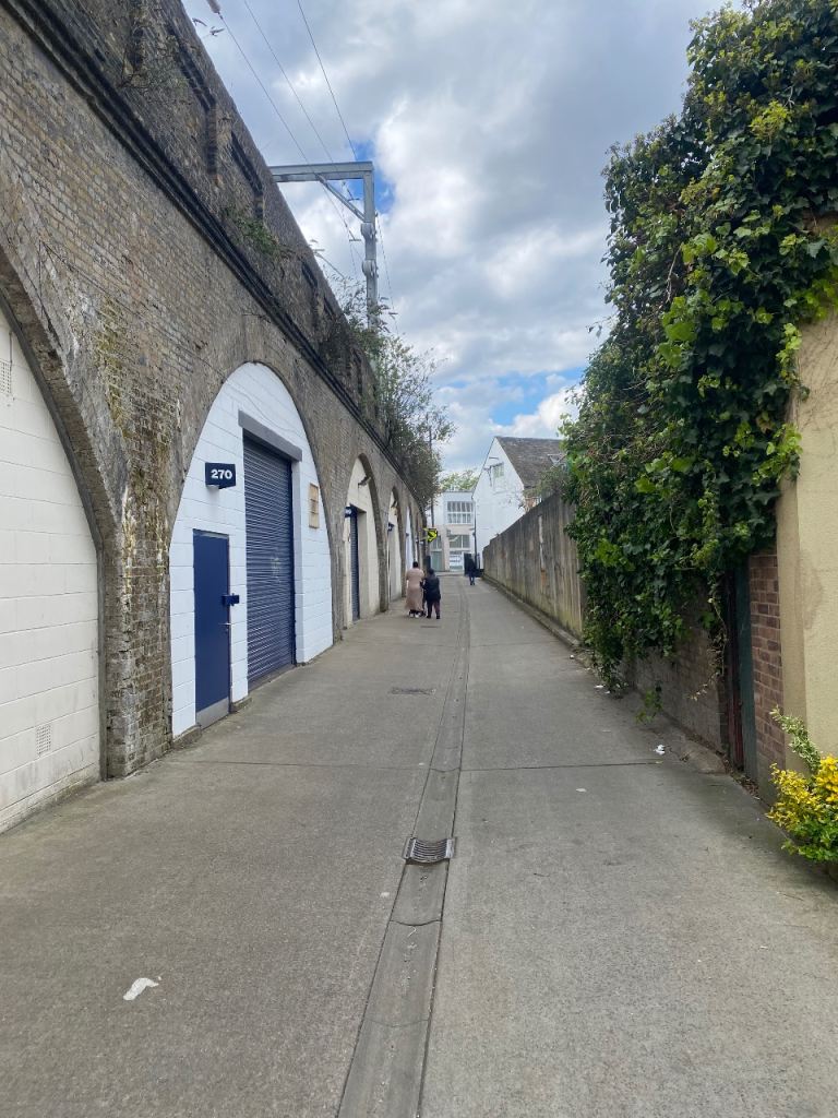 Studio / Storage Space to Rent – Leytonstone High Road