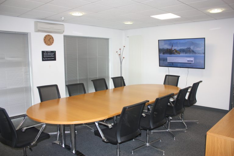Large Office Space for Rent in BOURNEMOUTH AIRPORT BH236NX - Adaptable for Your Needs