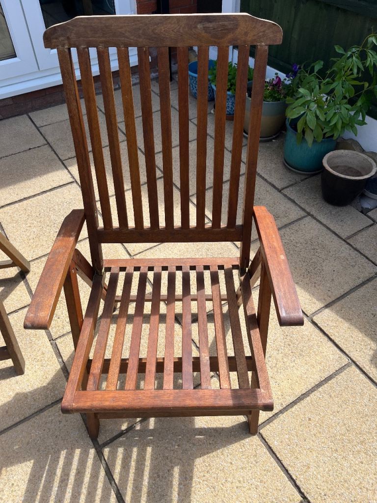 4 Wooden Garden Patio Chair – Adjustable Recliner, Good Condition