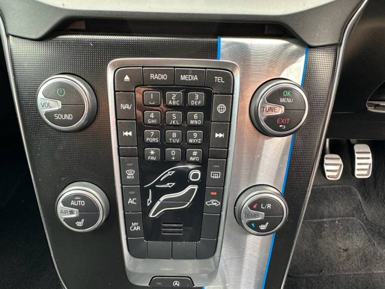 2016 Volvo V40 2.0 D2 R-Design Nav Hatchback 5dr Diesel Manual Euro 6 (s/s) (120 ps) Hatchback Di...