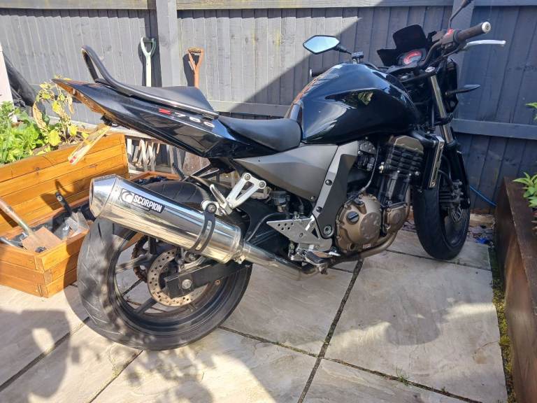 Kawasaki, Z, 2004, 748 (cc)