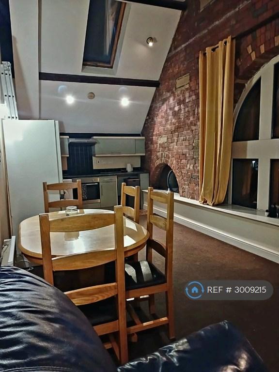 2 bedroom flat in The Lofts, Huddersfield, HD1 (2 bed) (#3009215)